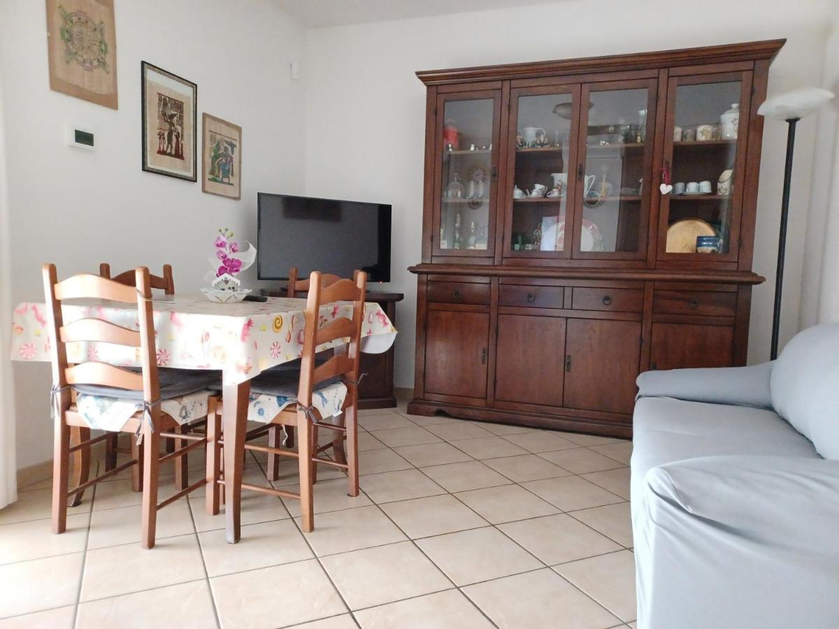 Appartamento A Prato "Gesi" Holiday House Bagian luar foto