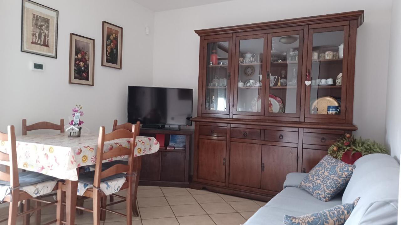Appartamento A Prato "Gesi" Holiday House Bagian luar foto